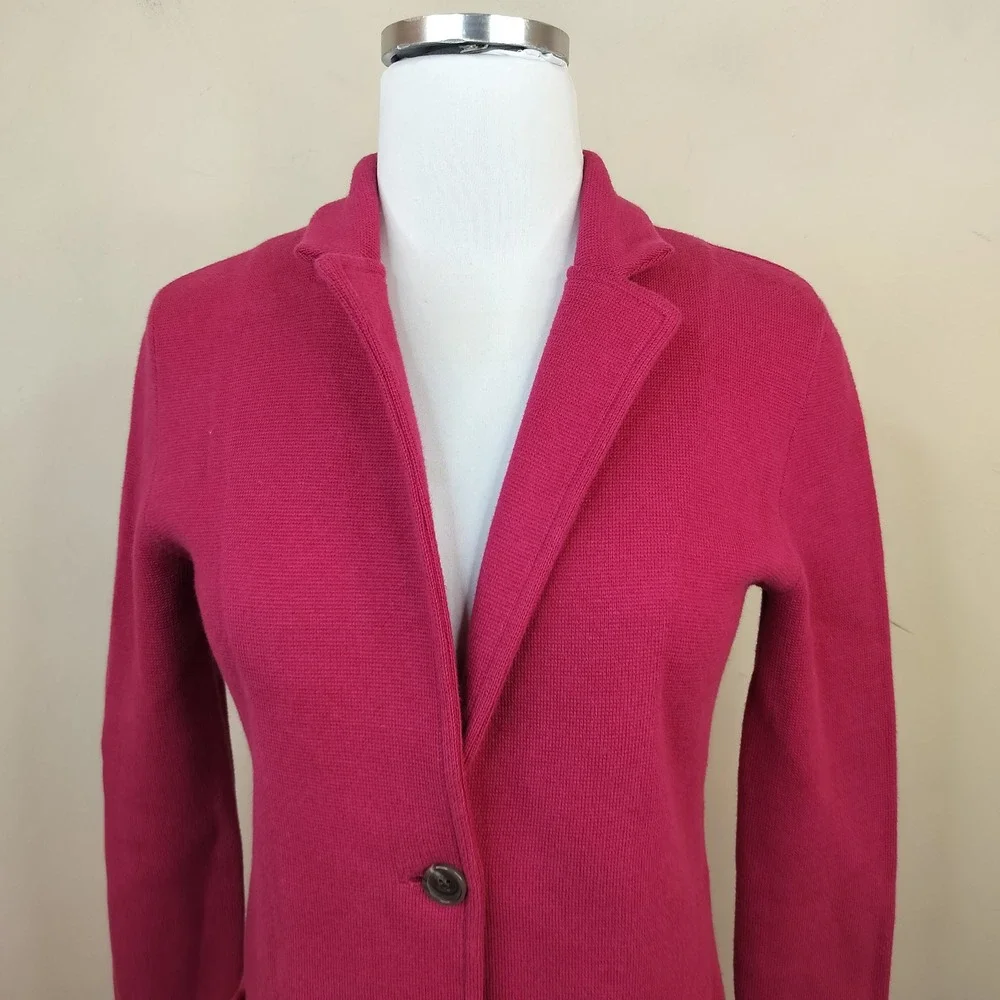 J. Crew gently pre
